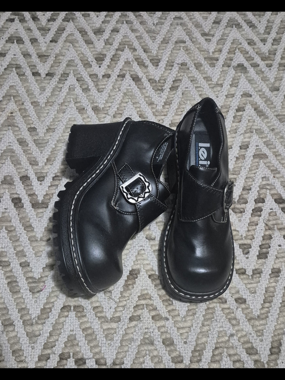 Vintage 90s L.E.I. Back Chunky Platform Shoes with Lug sole and Buckle Detail
